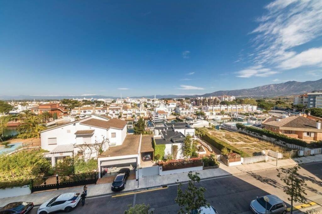Apartmán Apartamento En Roses Con Parking Y Piscina Exteriér fotografie
