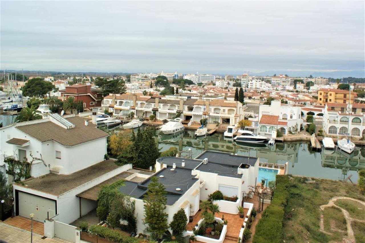 Apartmán Apartamento En Roses Con Parking Y Piscina Exteriér fotografie